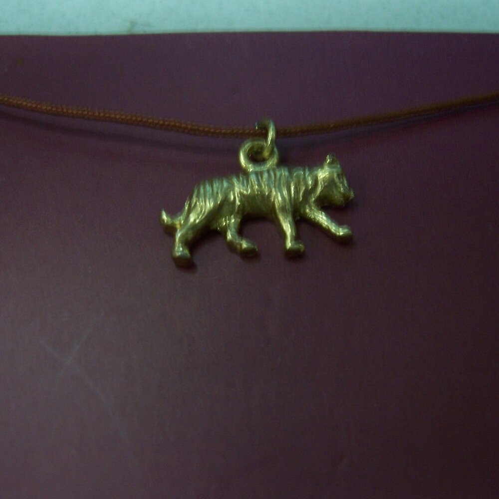 Lucky Feather Tiger Necklace- 16in